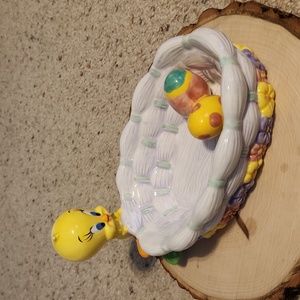 Warner Brothers Tweety Bird Easter Candy Dish 1998